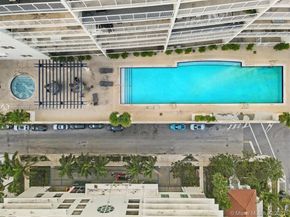 1200 Brickell Bay Dr 2821, Miami FL 33131