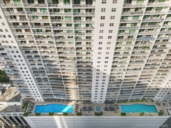 1200 Brickell Bay Dr 2821, Miami FL 33131