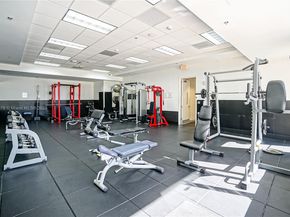 1200 Brickell Bay Dr 2821, Miami FL 33131