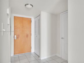 1200 Brickell Bay Dr 2821, Miami FL 33131