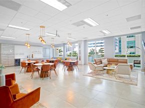 1200 Brickell Bay Dr 2821, Miami FL 33131
