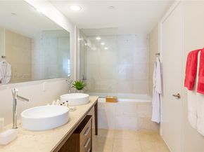 485 Brickell Ave 4101, Miami FL 33131