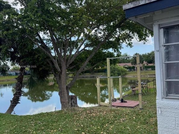 4808 NW 27th Ter, Tamarac FL 33309
