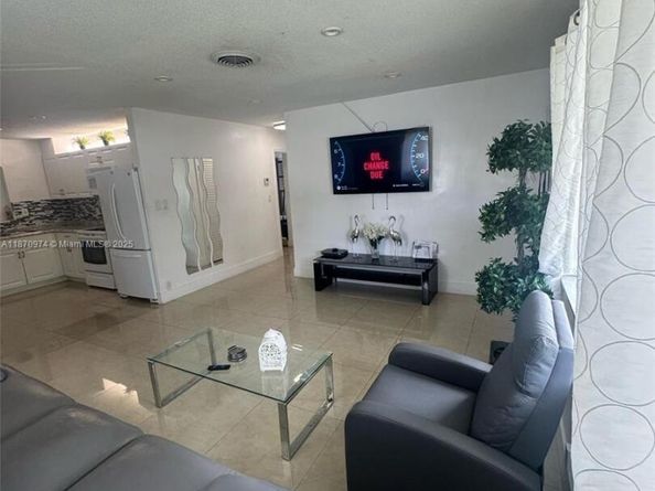 4808 NW 27th Ter, Tamarac FL 33309