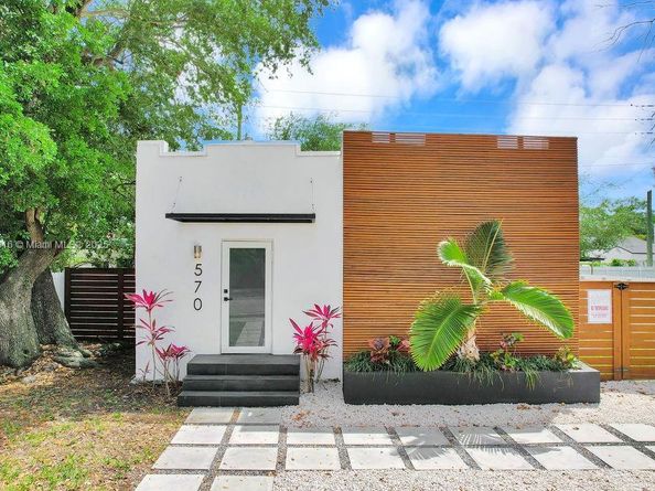 570 NW 48th St, Miami FL 33127