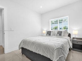 570 NW 48th St, Miami FL 33127