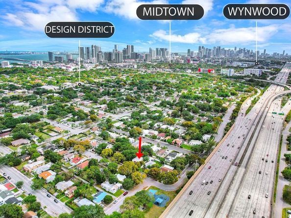 570 NW 48th St, Miami FL 33127