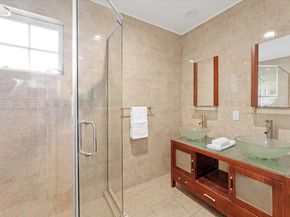 25 NW 95th St, Miami Shores FL 33150