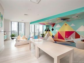121 NE 34th St 1009, Miami FL 33137