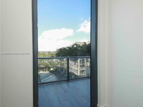 121 NE 34th St 1009, Miami FL 33137