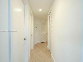 121 NE 34th St 1009, Miami FL 33137