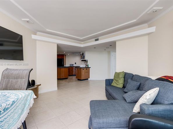 1410 S Ocean Dr 1702, Hollywood FL 33019