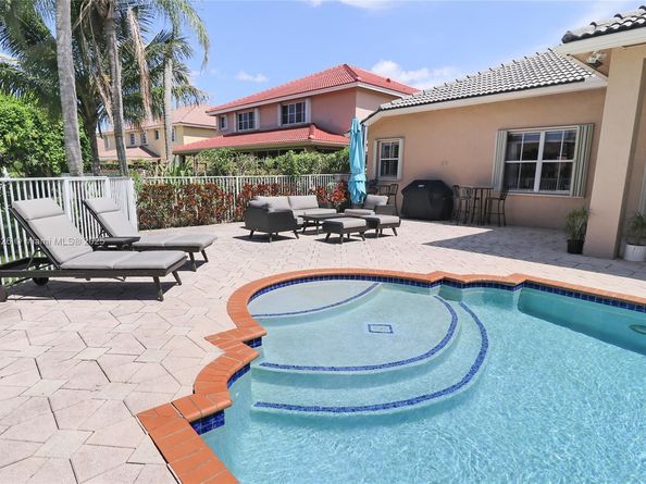 Undisclosed Address #A11861426, Weston FL 33327
