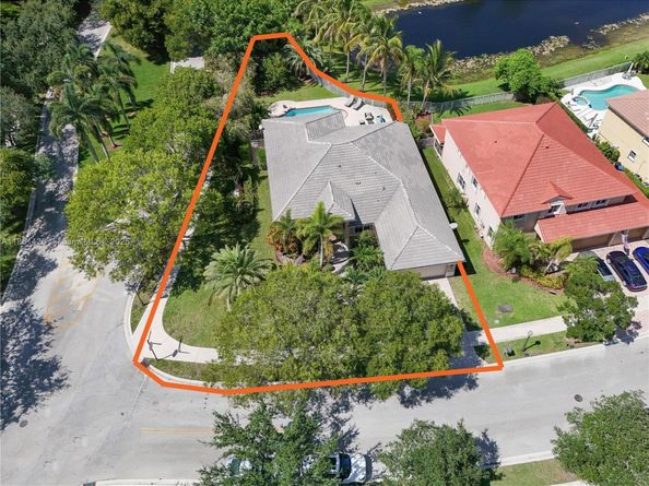 Undisclosed Address #A11861426, Weston FL 33327