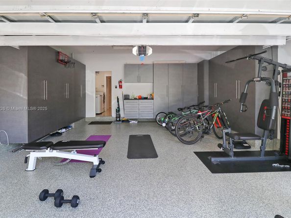 Undisclosed Address #A11861426, Weston FL 33327