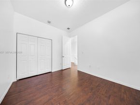 951 NE 42nd Ter, Homestead FL 33033