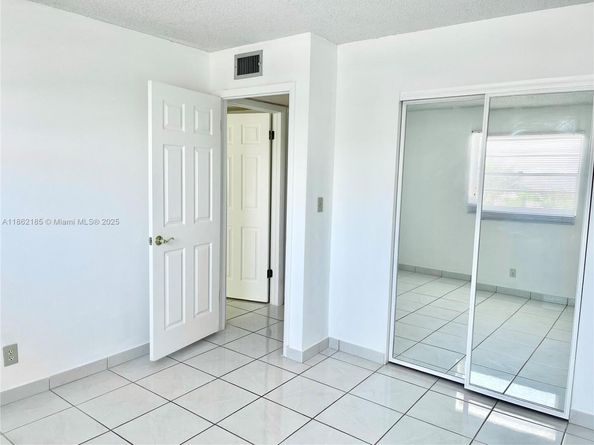 2145 Pierce St 421, Hollywood FL 33020