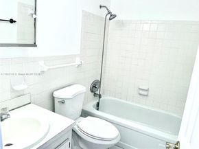 2145 Pierce St 421, Hollywood FL 33020