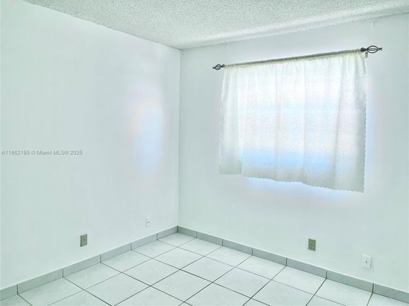 2145 Pierce St 421, Hollywood FL 33020
