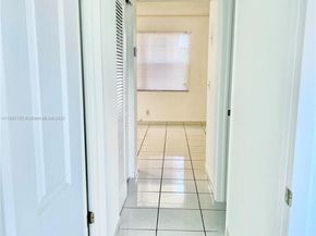 2145 Pierce St 421, Hollywood FL 33020