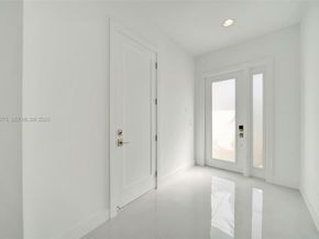 1427 SW 23rd St, Fort Lauderdale FL 33315