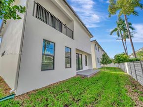 1427 SW 23rd St, Fort Lauderdale FL 33315