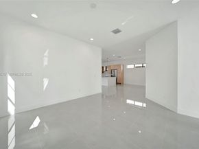 1427 SW 23rd St, Fort Lauderdale FL 33315