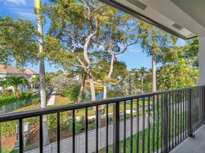 1427 SW 23rd St, Fort Lauderdale FL 33315