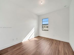 1427 SW 23rd St, Fort Lauderdale FL 33315