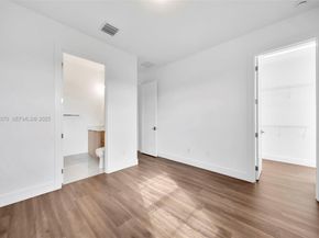 1427 SW 23rd St, Fort Lauderdale FL 33315