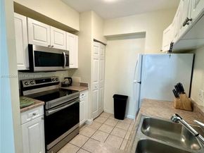 17150 N Bay Rd 2419, Sunny Isles Beach FL 33160