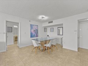 20515 E Country Club Dr 746, Aventura FL 33180