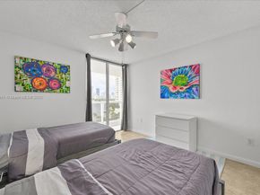 20515 E Country Club Dr 746, Aventura FL 33180
