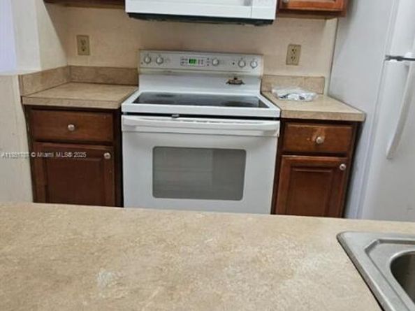 9877 Westview Dr 628, Coral Springs FL 33076
