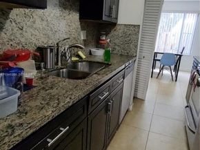 8199 NW 8th Mnr 1, Plantation FL 33324