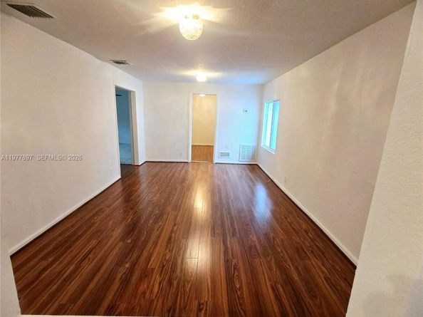 1436 NW 51st Ter, Miami FL 33142