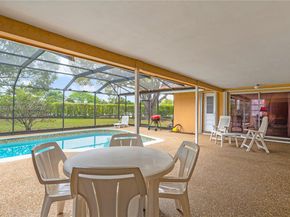 16623 Waters Edge Dr, Weston FL 33326