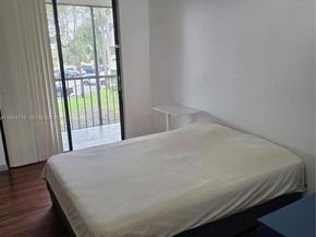 8065 SW 107th Ave 202, Miami FL 33173