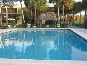 8065 SW 107th Ave 202, Miami FL 33173