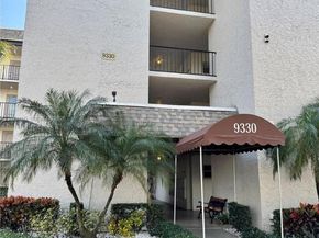 9330 Lagoon Pl 201, Davie FL 33324