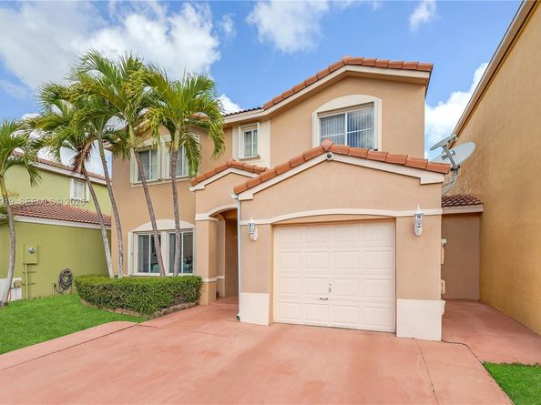 16323 SW 97th St, Miami FL 33196