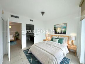 185 SW 7th St 3704, Miami FL 33130