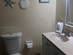 1350 SW 122nd Ave 423, Miami FL 33184