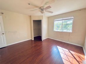 11185 SW 6th St 303, Pembroke Pines FL 33025