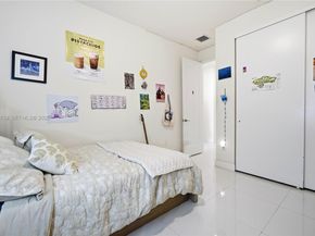 6611 NW 102nd Path, Doral FL 33178