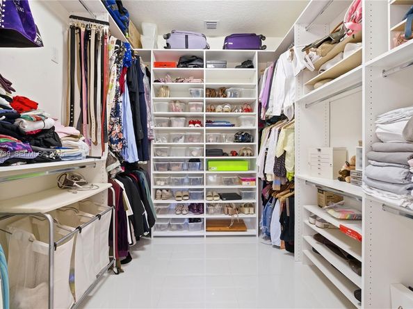 6611 NW 102nd Path, Doral FL 33178