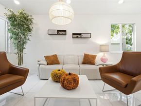 6611 NW 102nd Path, Doral FL 33178