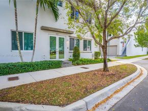 6611 NW 102nd Path, Doral FL 33178