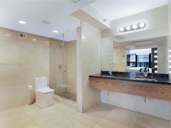 5225 Collins Ave 1216, Miami Beach FL 33140