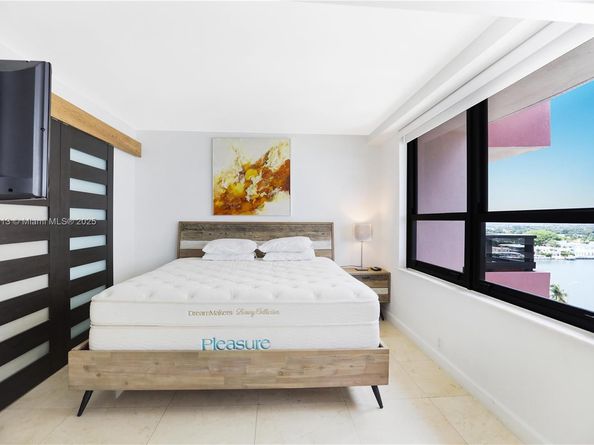 5225 Collins Ave 1216, Miami Beach FL 33140